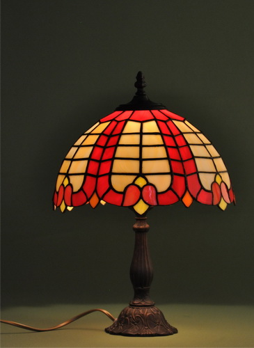 Piros - vajszínű tiffany lámpa